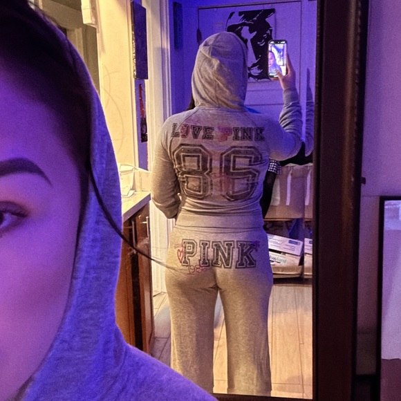 PINK 🩶Victoria's Secret RARE HTF Outfit🩶 - Picture 4 of 12